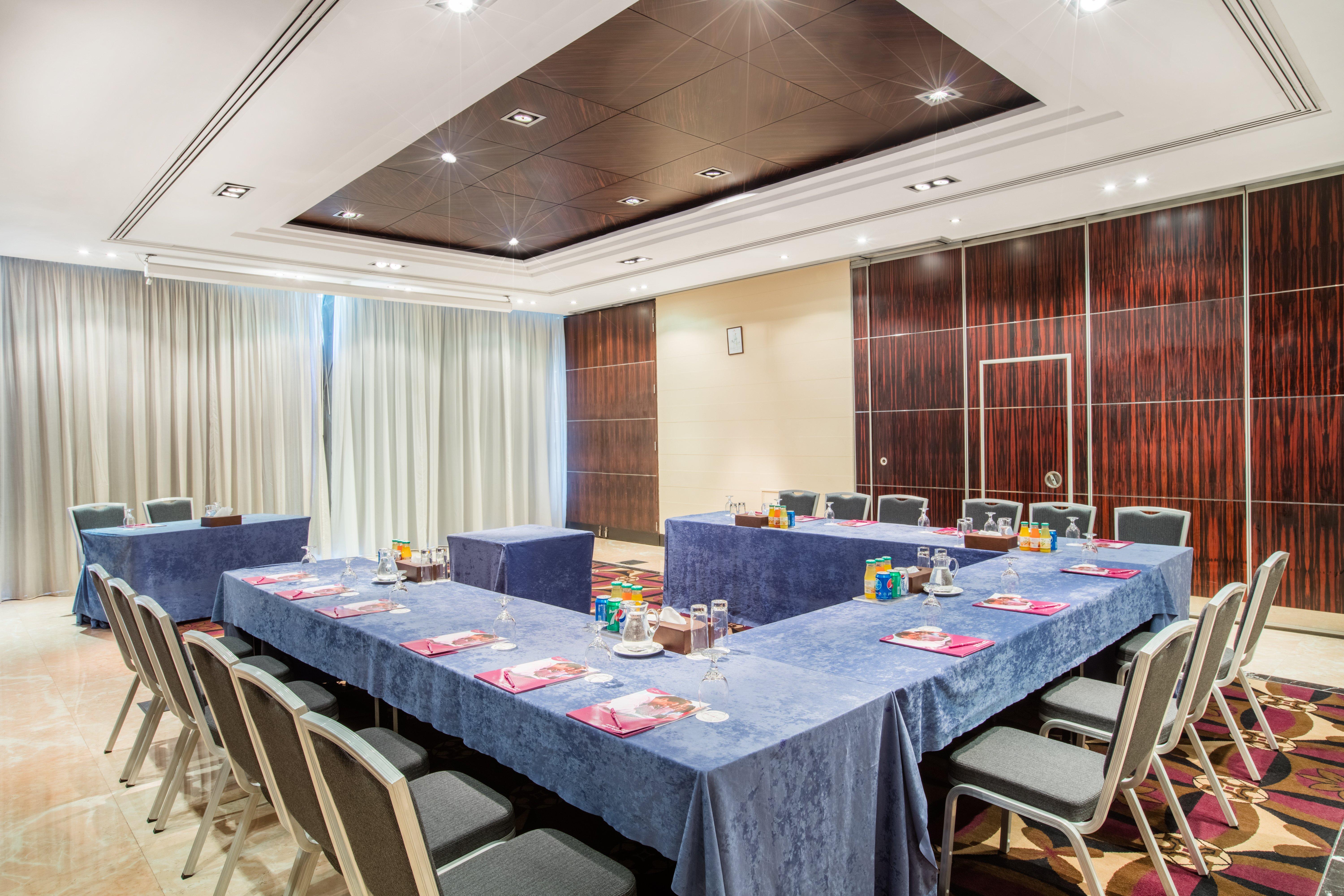 Hotel Crowne Plaza Hamra Beirut By Ihg Zewnętrze zdjęcie
